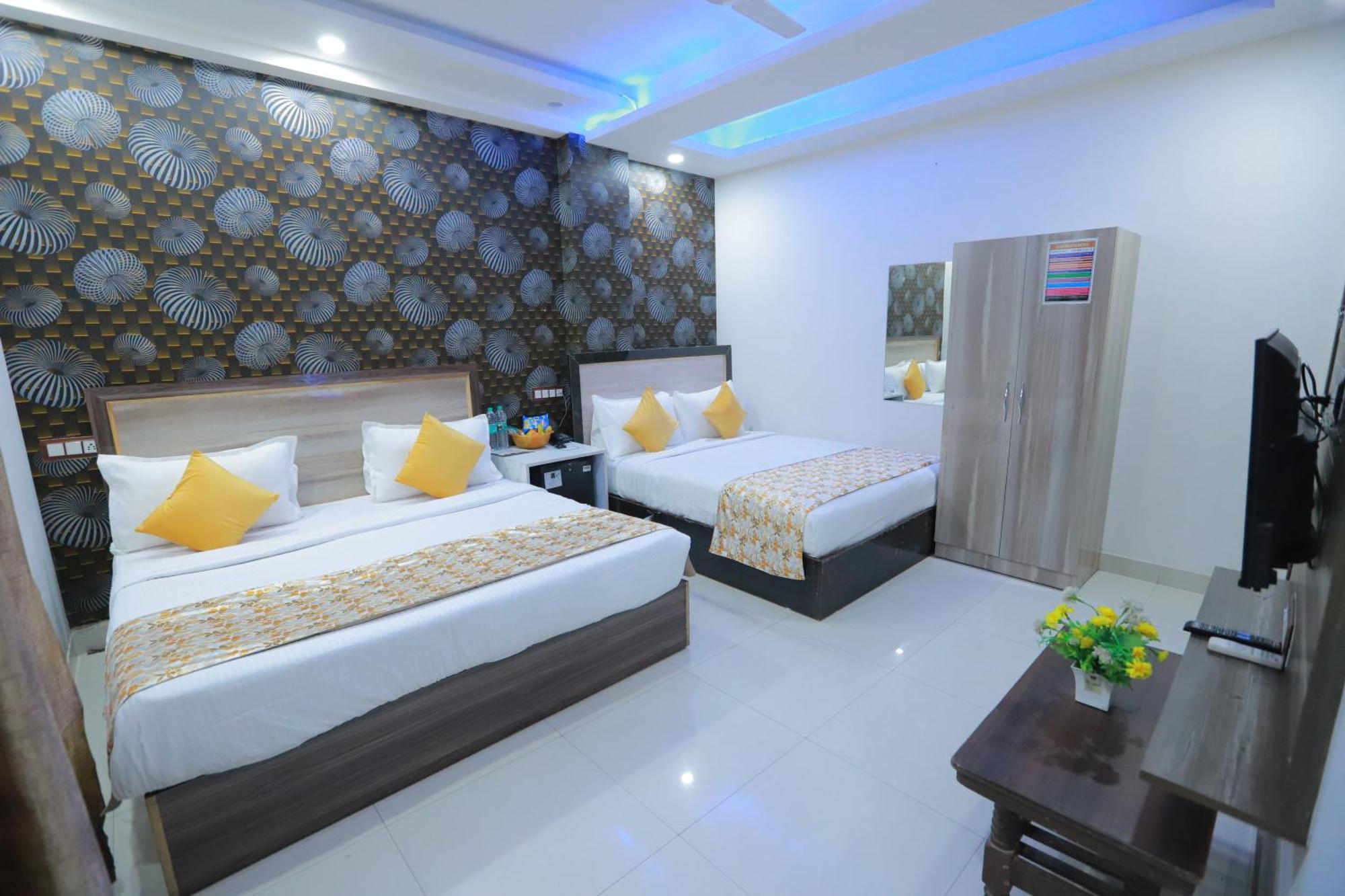 Oaks Inn Plaza Delhi Airport New Delhi Exterior photo